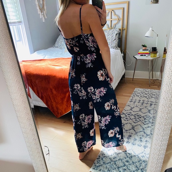 Navy Blue Floral Jumpsuit with Pockets, size M - Picture 8 of 9